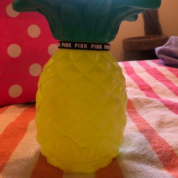 Pink pineapple cup! - Picture 2 of 3